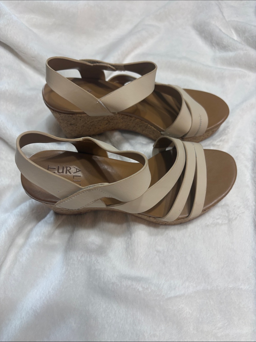 Naturalizer Beige Multi-Strap Slingback Sandals - Picture 2 of 8